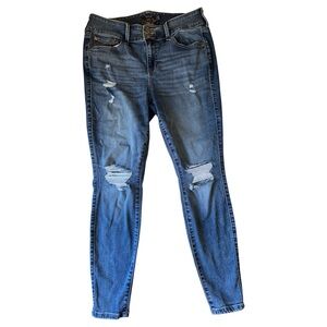 Women’s torrid high rise distressed jeggings jeans